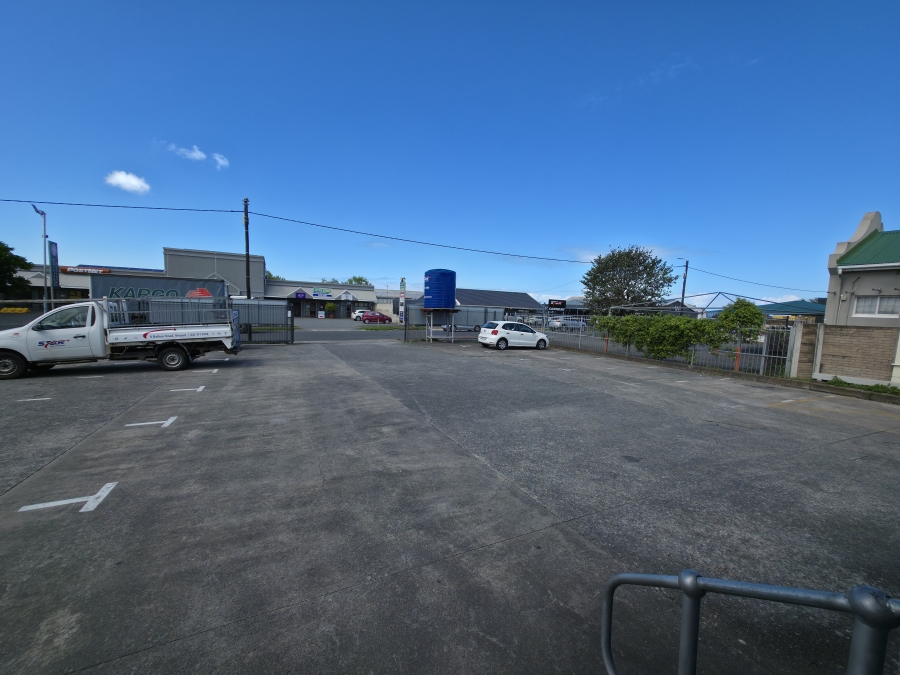 Commercial Property for Sale in Vincent Eastern Cape